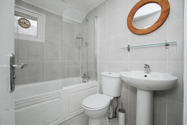 54 Narford Road, Clapton, London E5 8RD 10
