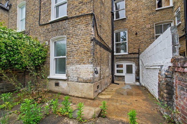 54 Narford Road, Clapton, London E5 8RD 10