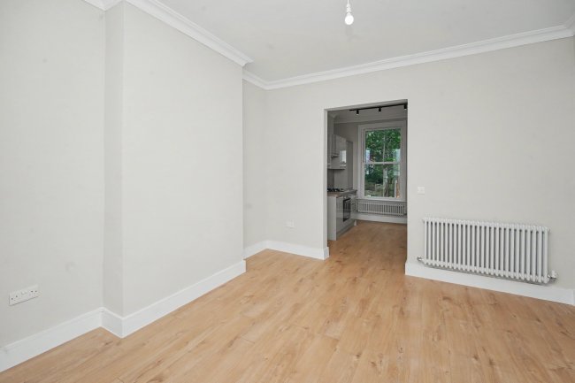 54 Narford Road, Clapton, London E5 8RD 10