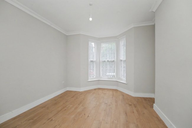 54 Narford Road, Clapton, London E5 8RD 10