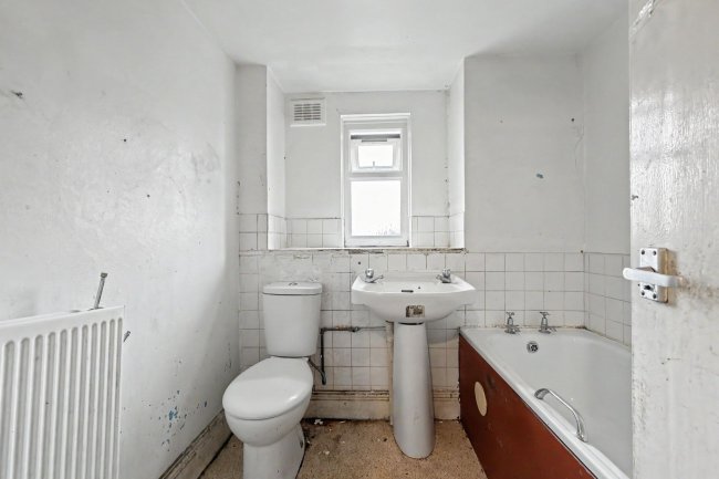 184C Iverson Road, West Hampstead, London NW6 2HL 6