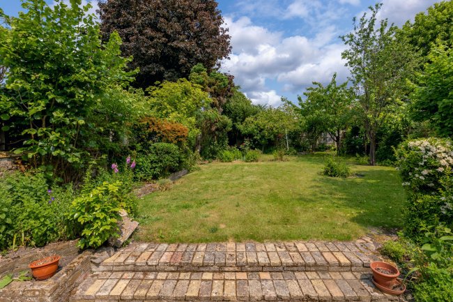 67 High Street, Little Shelford, Cambridge, Cambridgeshire CB22 5ES 7