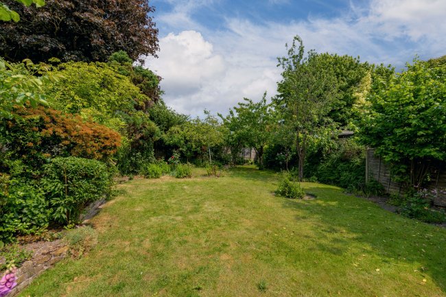 67 High Street, Little Shelford, Cambridge, Cambridgeshire CB22 5ES 7