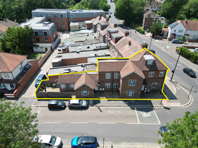 1 The Pavement, Popes Lane,  London W5 4NG 4