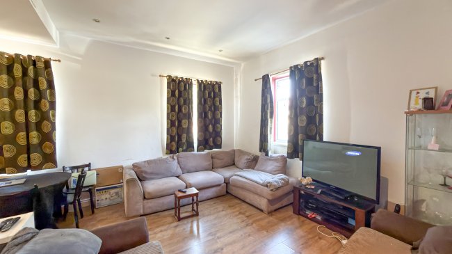 1 The Pavement, Popes Lane,  London W5 4NG 4