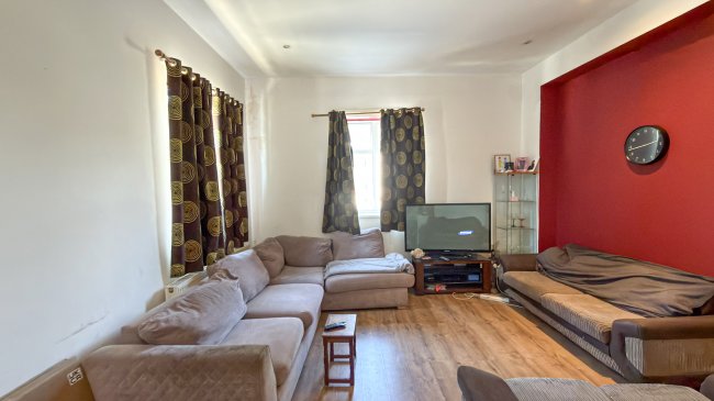 1 The Pavement, Popes Lane,  London W5 4NG 4