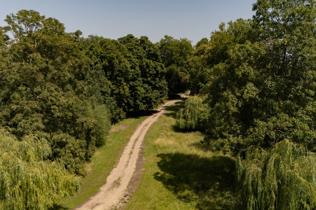 Holm Island, Kotan Drive, Wrasysbury, Staines-Upon-Thames, TW18 4TU 9
