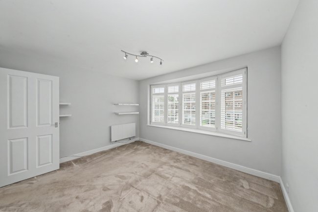 18 Tavistock Road, Bromley, Kent, BR2 0SY 7