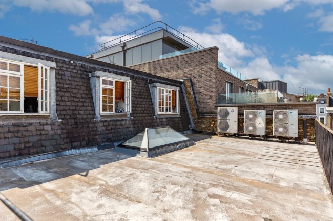 638-640 Kings Road, London, SW6 2DU 2