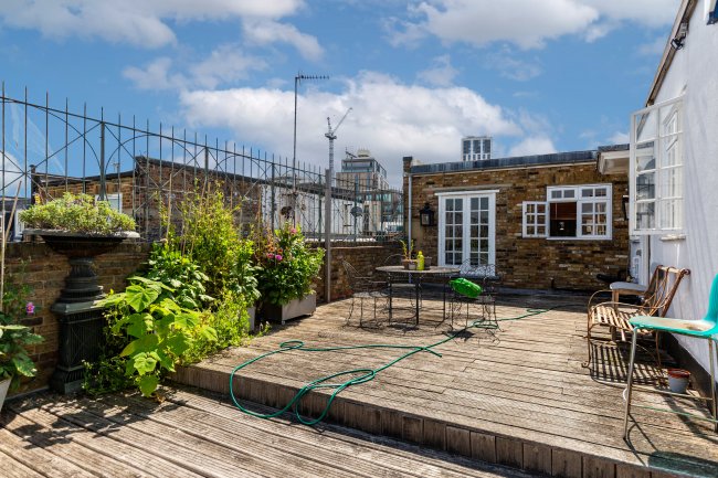 638-640 Kings Road, London, SW6 2DU 2
