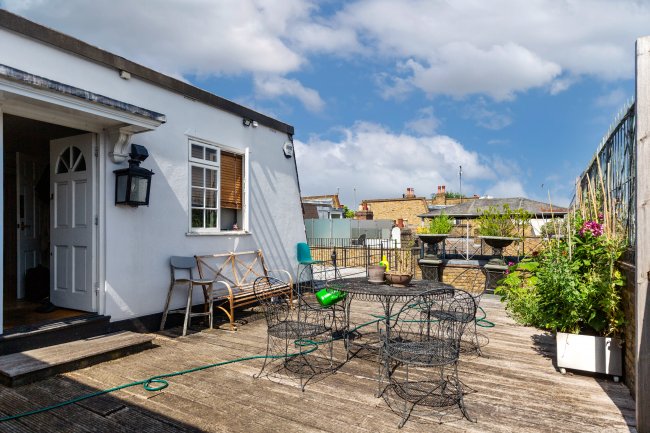 638-640 Kings Road, London, SW6 2DU 2