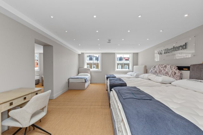 638-640 Kings Road, London, SW6 2DU 2