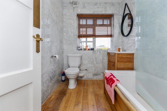 638-640 Kings Road, London, SW6 2DU 2