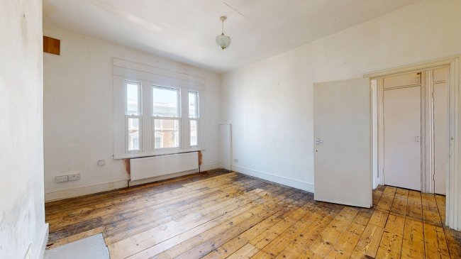 Flat 3, 21 Burlington Gardens, Acton, London, W3 6BA 7