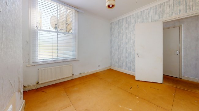 25 Prairie Street, Battersea, London, SW8 3PL 8