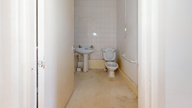 Flat E, 62 Alderney Street, Pimlico, London, SW1V 4EX 2