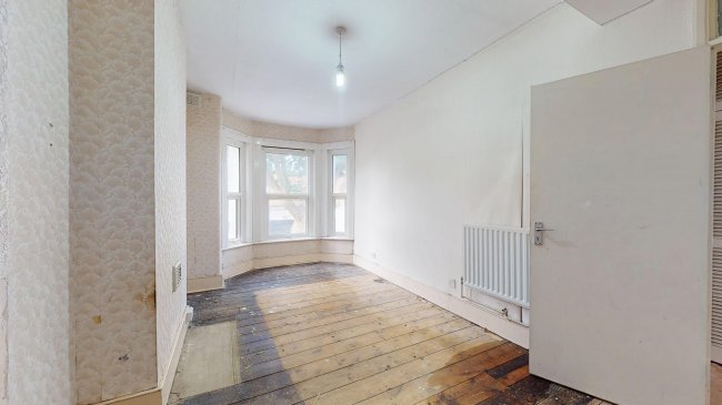 24 Central Park Road, East Ham, London, E6 3DY 8