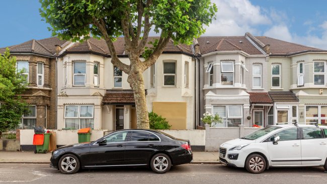 24 Central Park Rd, London E6 3DY