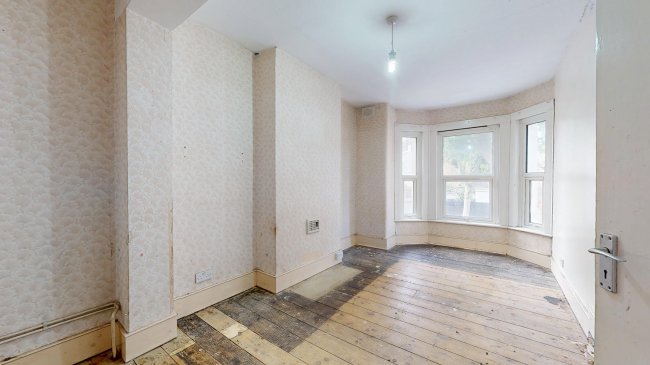 24 Central Park Road, East Ham, London, E6 3DY 8