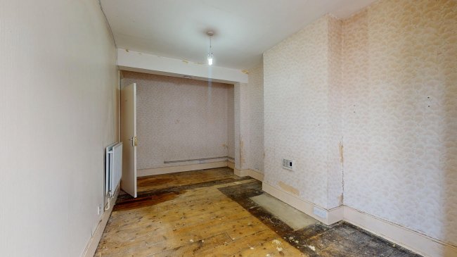24 Central Park Road, East Ham, London, E6 3DY 8