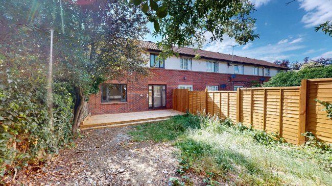21 Longworth Close, Thamesmead, London, SE28 8PE 7