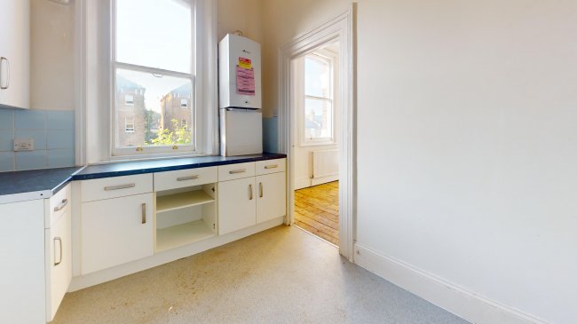 Flat C, 14 Lordship Park, Stoke Newington, London, N16 5UD 2