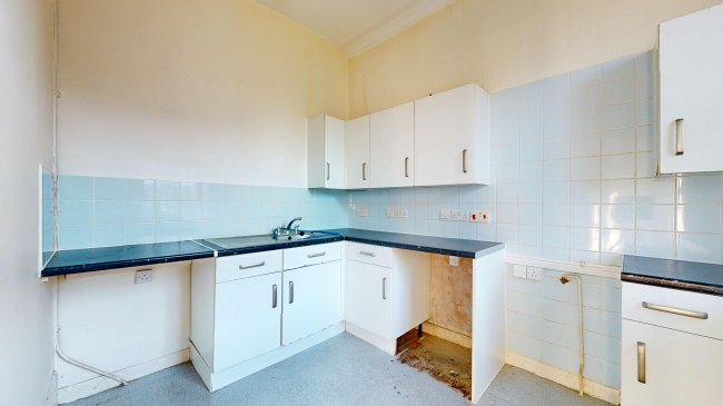 Flat C, 14 Lordship Park, Stoke Newington, London, N16 5UD 2