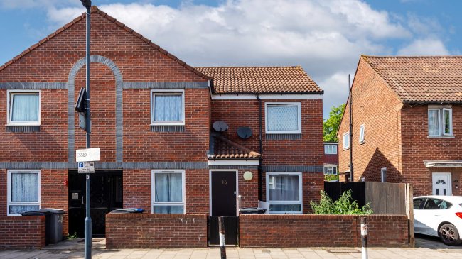 26 Essex Road, Willesden, London, NW10 9PD