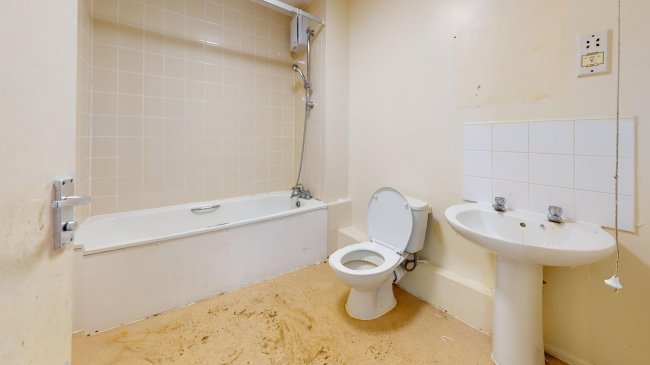 26 Essex Road, Willesden, London, NW10 9PD 2