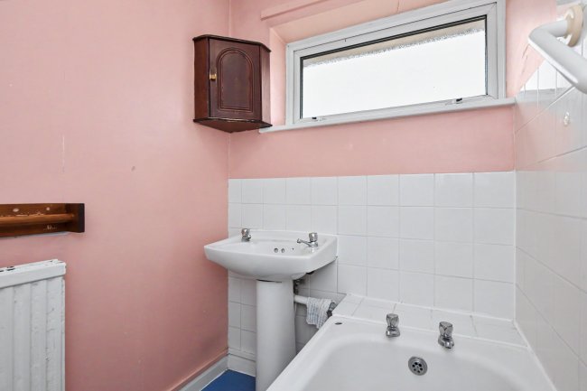 184 Maltings Lane, Witham, Essex, CM8 1JN 4