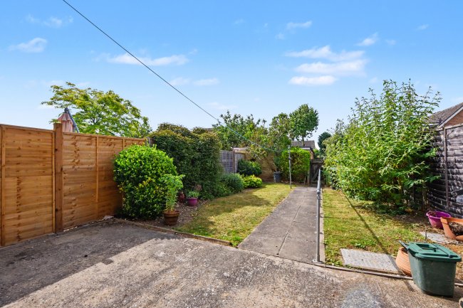 184 Maltings Lane, Witham, Essex, CM8 1JN 4