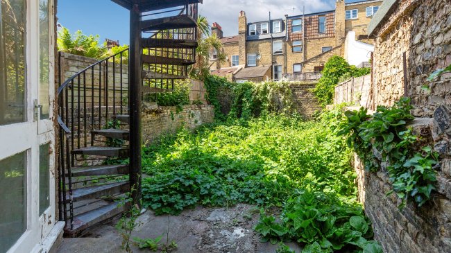 Flat A, 13 Chantrey Road, Brixton, London, SW9 9TD 9