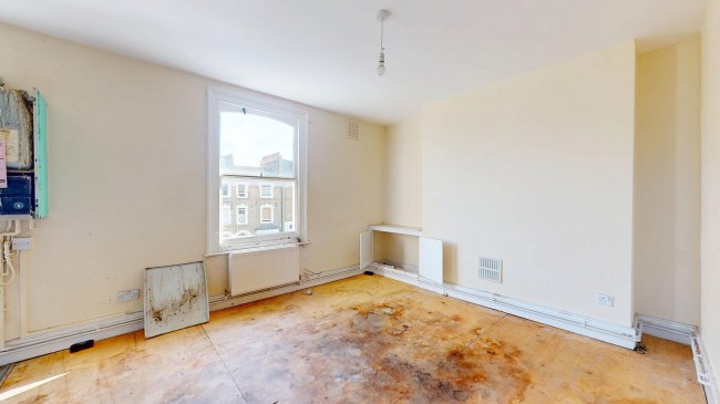 Flat C, 276 Amhurst Road, Stoke Newington, London, N16 7UP 3