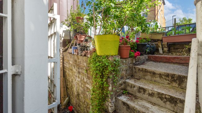 Flat D, 83 Landor Road, Clapham, London, SW9 9RT 1