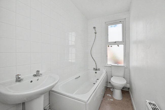 13A & 13B Key Road, Clacton-on-Sea, Essex, CO15 3DA 2