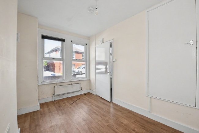 13A & 13B Key Road, Clacton-on-Sea, Essex, CO15 3DA 2