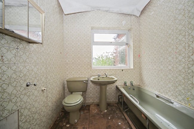 5 Park Close, Whitefield, Manchester M45 7EJ 3