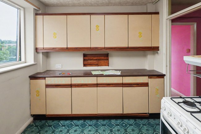 Flat 6, Charles Allen House, 22 Amwell Street, Clerkenwell, London EC1R 1XU 9