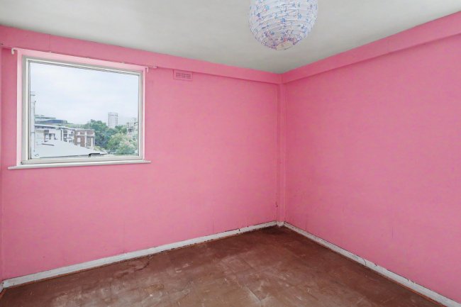 Flat 6, Charles Allen House, 22 Amwell Street, Clerkenwell, London EC1R 1XU 9