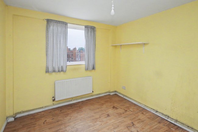 Flat 6, Charles Allen House, 22 Amwell Street, Clerkenwell, London EC1R 1XU 9
