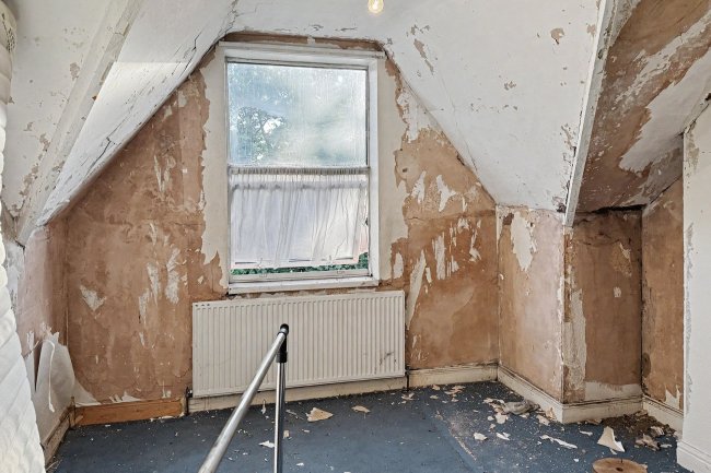 120 Yardley Wood Road, Birmingham B13 9JE 3