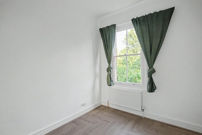 Flat 3, 23 Charleville Circus, Crystal Palace, London SE26  6NR 4