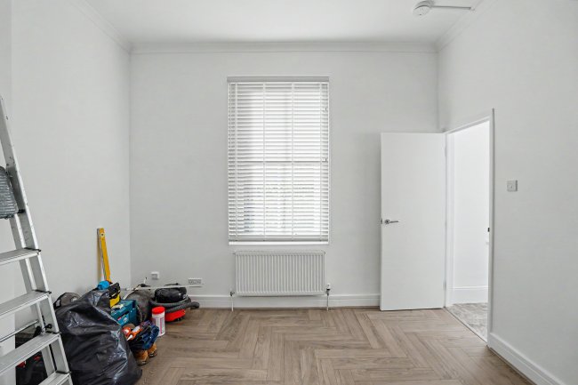 Flat 3, 23 Charleville Circus, Crystal Palace, London SE26  6NR 4