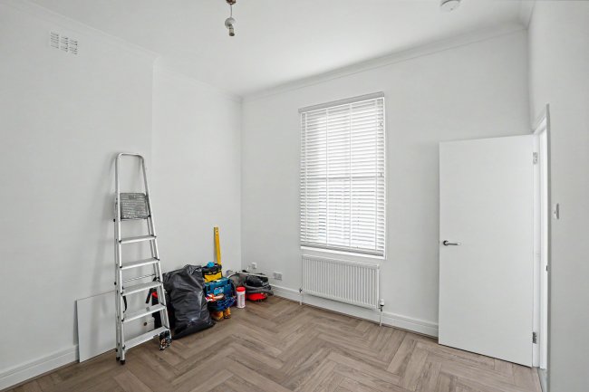 Flat 3, 23 Charleville Circus, Crystal Palace, London SE26  6NR 4