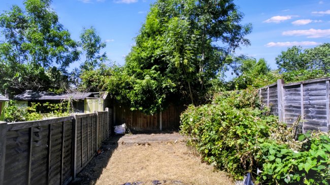 48 Berkeley Close, Ruislip, Middlesex, HA4 6LE 7