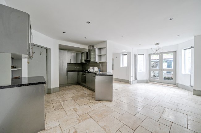 Flat 1, 28 Lower Addison Gardens, Holland Park, London, W14 8BQ 7