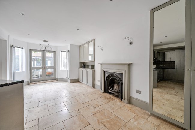 Flat 1, 28 Lower Addison Gardens, Holland Park, London, W14 8BQ 7