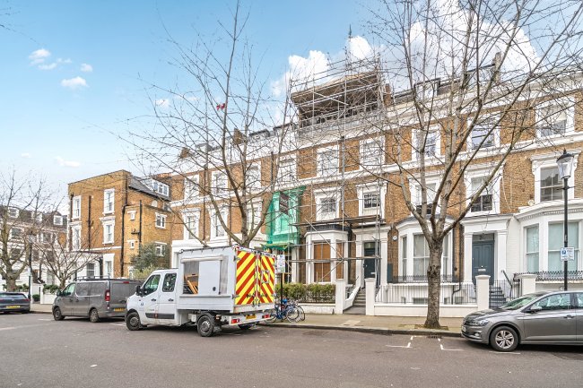 Flat 1, 28 Lower Addison Gardens, Holland Park, London, W14 8BQ 7
