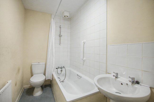 33B Powis Square, Notting Hill, London W11 2AY 1