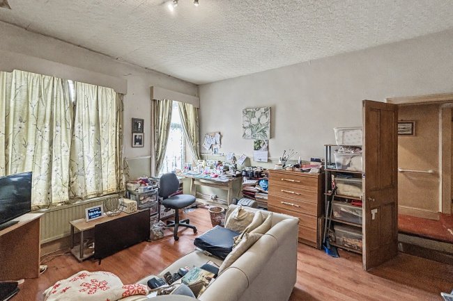 60 Catherine Street, Elland, West Yorkshire, HX5 0JB 8
